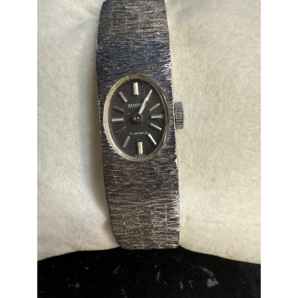 Austin Vintage 17 Jewel Hand-Wound Watch – Textured Bracelet – Running, Cleaned main image 4